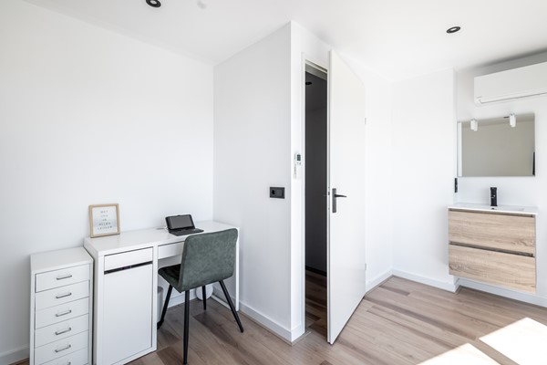 Medium property photo - Glazenmakerhof 120, 2492 RV Den Haag